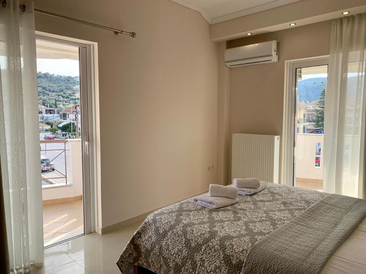 Rosa'S Apartments Lefkada City ภายนอก รูปภาพ