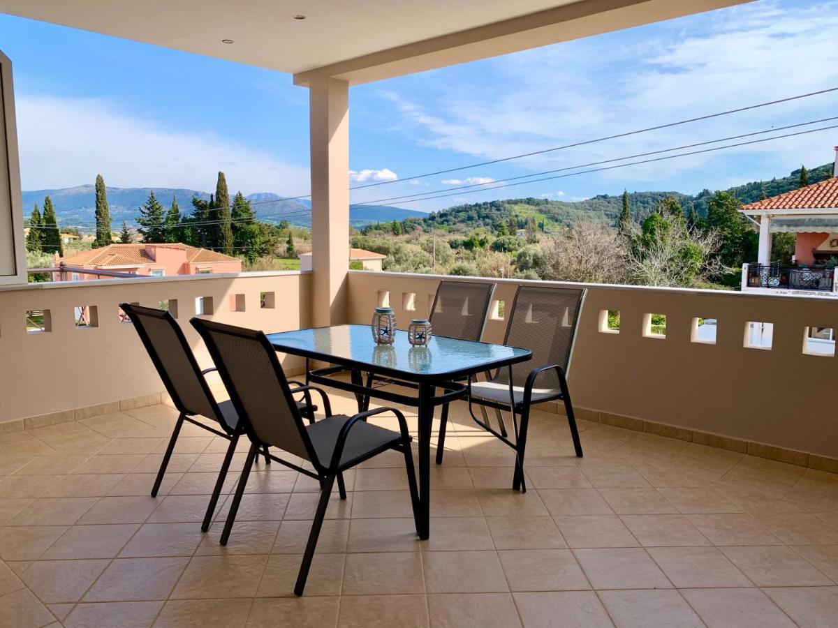 Rosa'S Apartments Lefkada City ภายนอก รูปภาพ